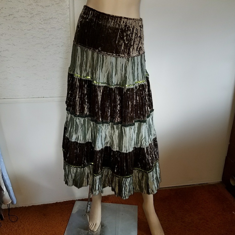 NWOT Gypsy style Velvet/Silk skirt